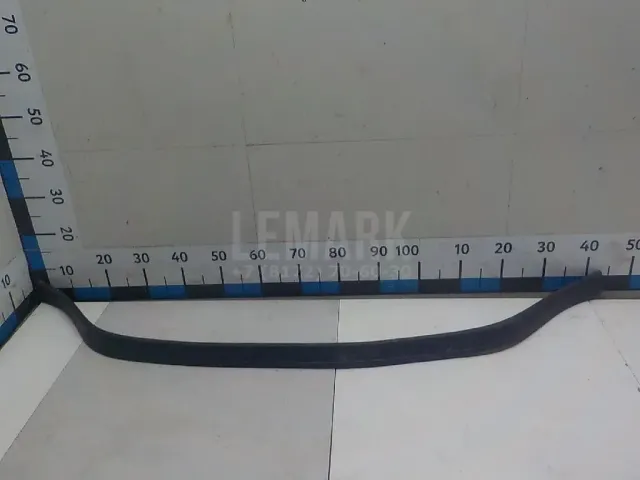 Уплотнитель капота для  Ford Fusion 2002-2012