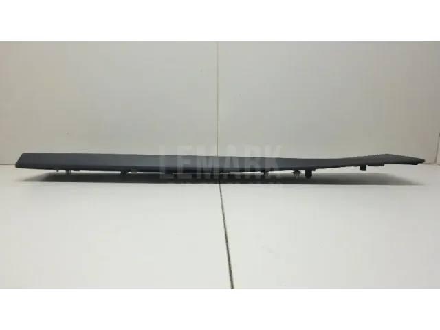 Накладка двери задней правой для  BMW 7-serie E65/E66 2001-2008