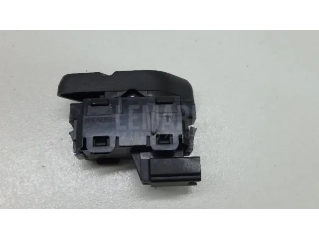 Кнопка центрального замка для  BMW 2-serie F22/F23/F87 2013-2020
