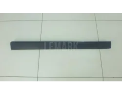 Накладка двери передней правой