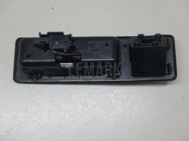 Кнопка открывания багажника для  Ford Fiesta 2008-2019