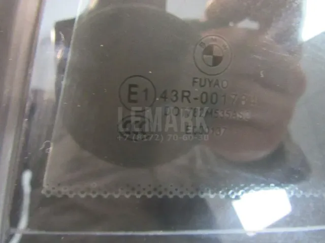 Стекло двери задней левой (форточка) для  Ford America Mustang 2005-2009