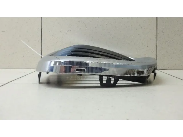 Решетка радиатора правая для  Citroen C5 2004-2008