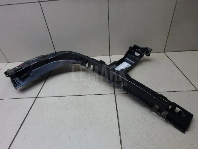 Кронштейн заднего бампера правый для  Ford C-MAX 2003-2010