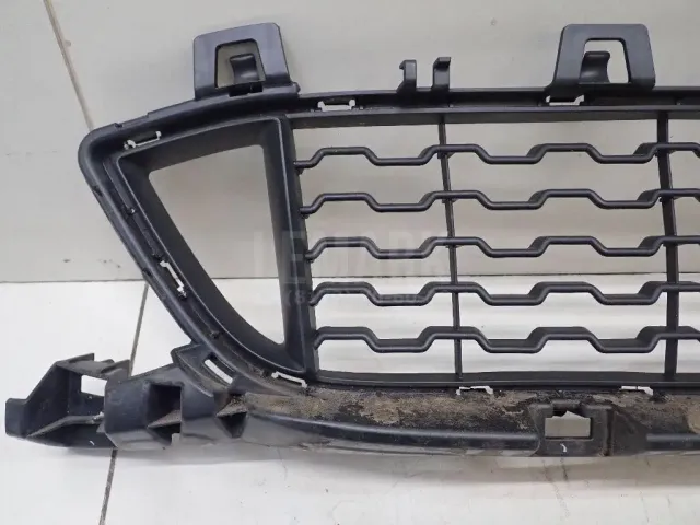 Решетка в бампер центральная для  Great Wall Hover M2 2010-2014