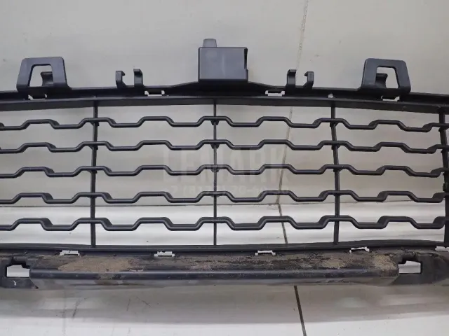 Решетка в бампер центральная для  Great Wall Hover M2 2010-2014