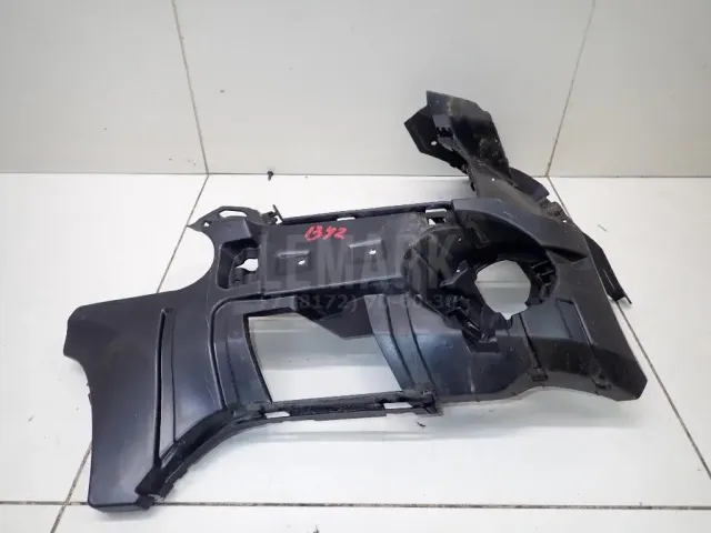 Кронштейн переднего бампера правый для  BMW X6 F16/F86 2014-2020