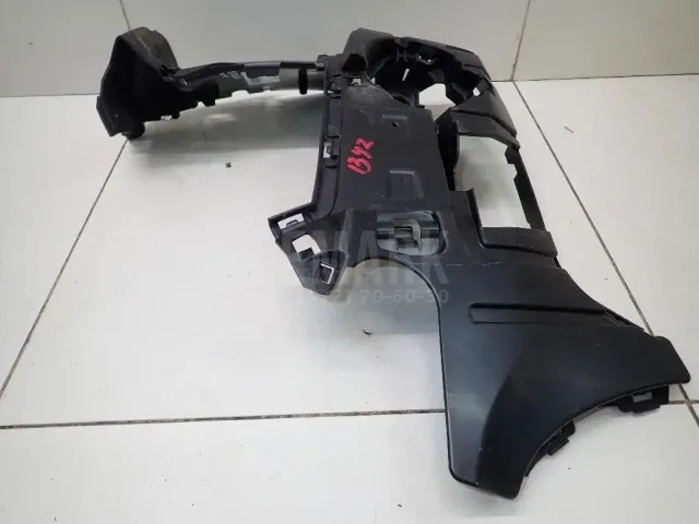 Кронштейн переднего бампера правый для  BMW X6 F16/F86 2014-2020