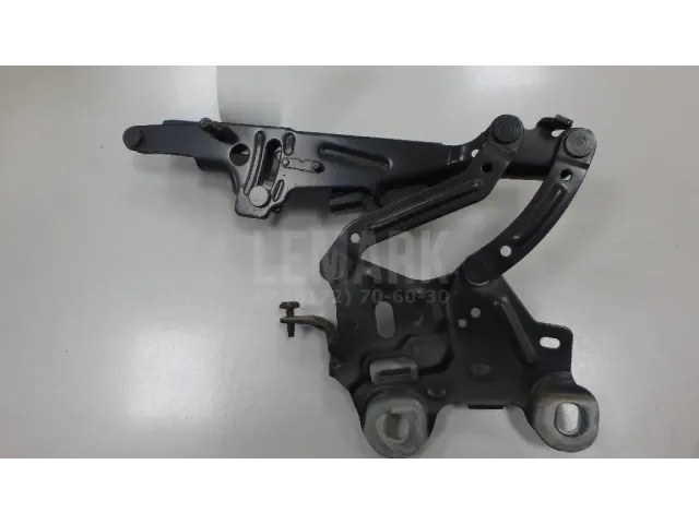 Петля капота левая для  BMW 3-serie F30/F31/F80 2011-2020