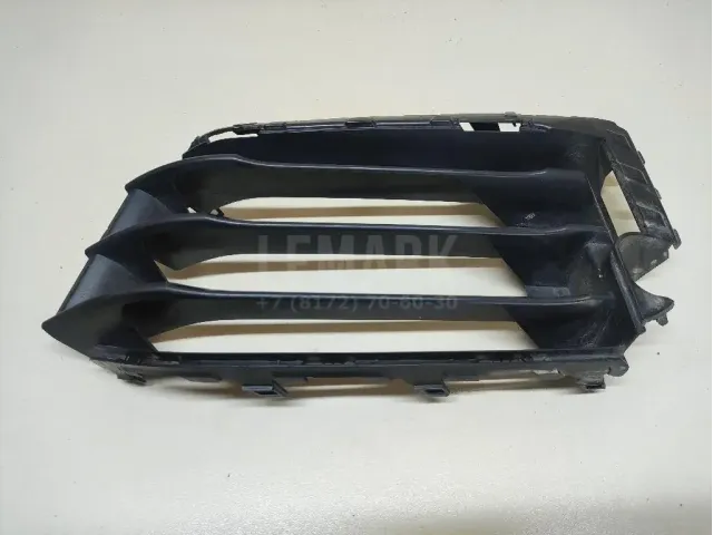 Решетка в бампер левая для  BMW 7-serie G11/G12 2015-2022