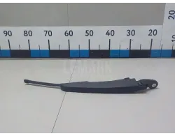 Поводок стеклоочистителя заднего