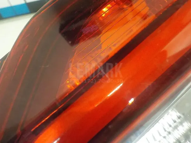 Фонарь задний внутренний левый для  Citroen C4 Picasso 2006-2014
