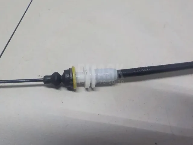 Трос открывания передней двери для  Astra HD 8 2005-2011