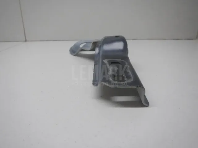 Кронштейн крепления крыла для  BMW 7-serie E65/E66 2001-2008
