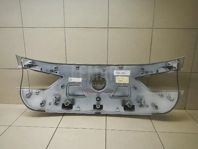 Накладка двери багажника для  Dodge Challenger 2008-2023