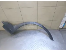 Накладка переднего крыла правого