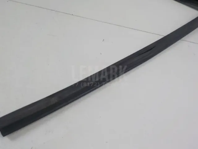 Уплотнитель стекла двери для  Changan CS35 2013-2022