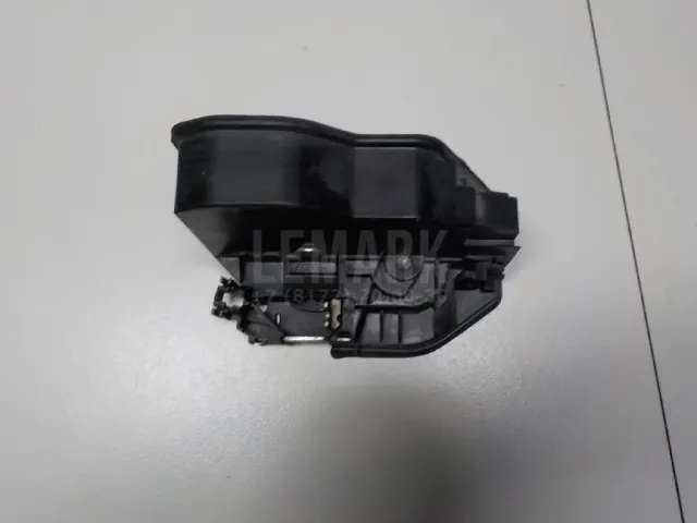 Замок двери задней левой для  GM GMC Terrain 2009-2017