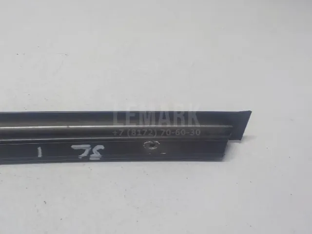 Накладка двери задней левой для  Ford Cougar 1998-2001