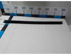 Накладка стекла переднего левого
