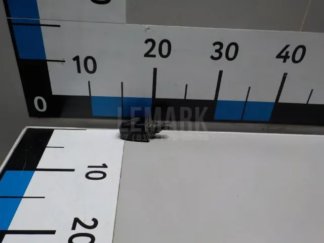 Форсунка омывателя фары
