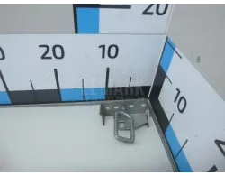 Ответная часть замка капота