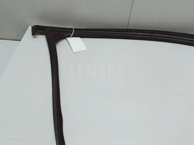 Уплотнитель стекла двери для  Changan CS35 2013-2022