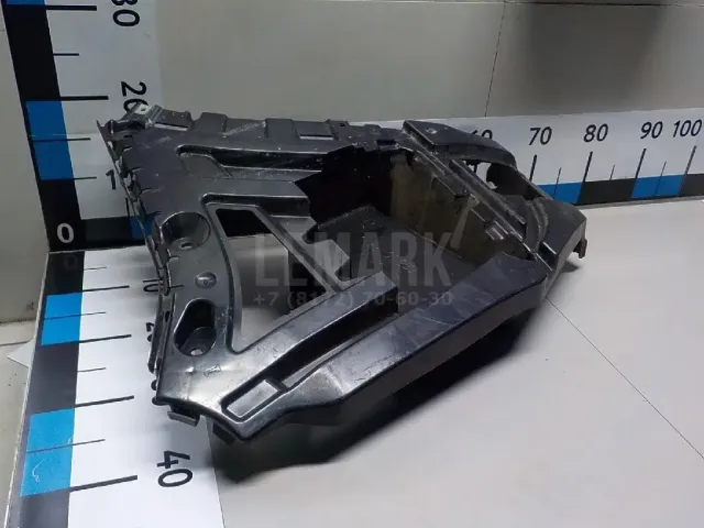 Направляющая заднего бампера правая для  BMW 6-serie GT G32 2017-2023