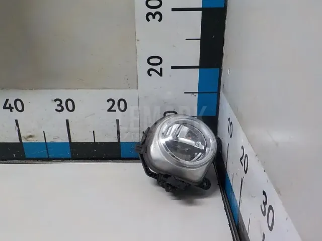 Фара противотуманная левая