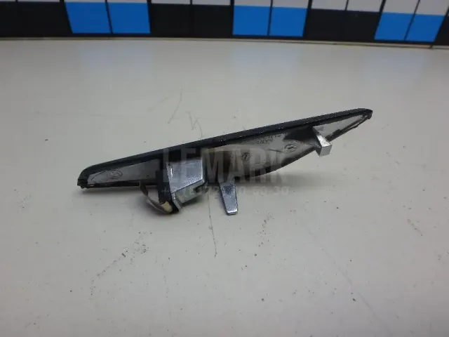 Накладка переднего крыла левого для  BMW 3-serie F30/F31/F80 2011-2020