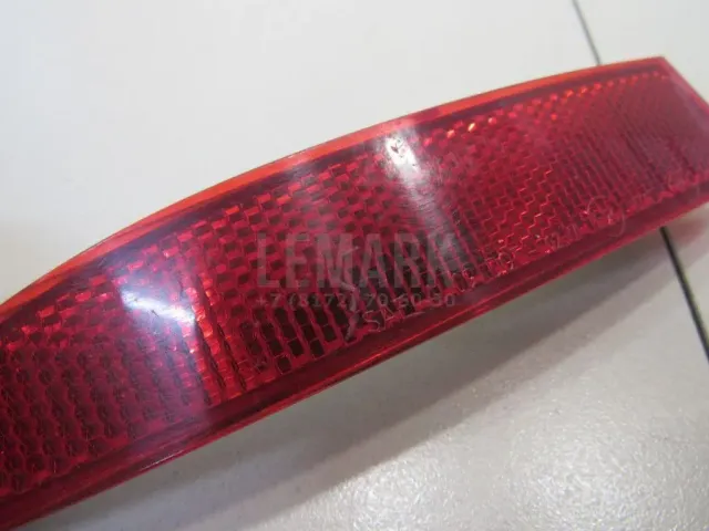 Отражатель в бампер задний левый для  Ford S-MAX 2006-2015