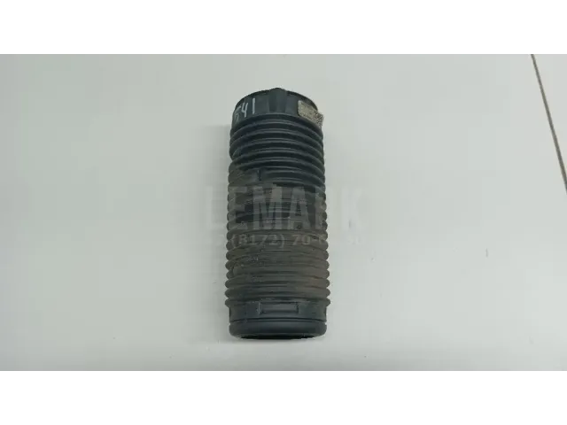 Пыльник заднего амортизатора