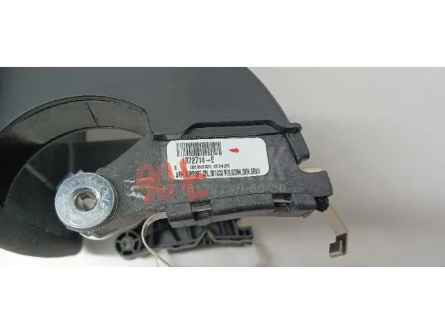 Подлокотник для  GM Pontiac Vibe 2002-2007