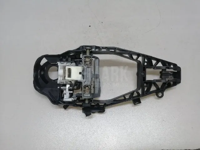 Кронштейн ручки для  BMW X5 F15/F85 2013-2018