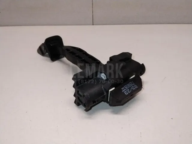 Ограничитель двери для  Ford Mondeo III 2000-2007