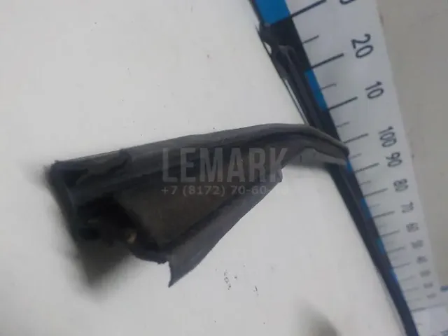 Уплотнитель стекла двери для  Ford C-MAX 2003-2010