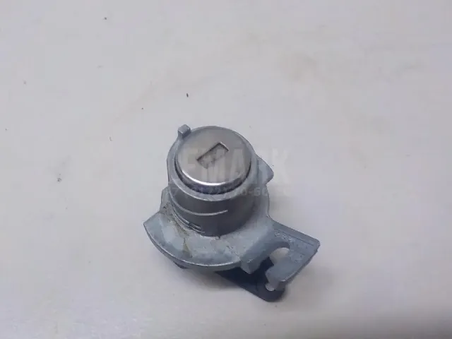 Вставка замка двери лев. для  Ford Transit 2006-2013