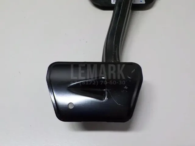 Педаль тормоза для  BMW 1-serie E82/E88 2007-2013