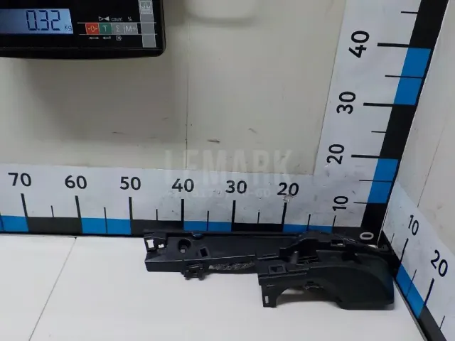 Держатель задней полки