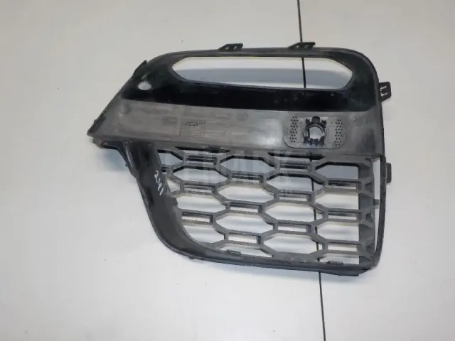 Решетка в бампер правая для  Ford S-MAX 2006-2015