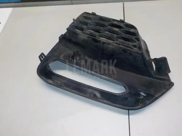 Решетка в бампер правая для  Ford S-MAX 2006-2015