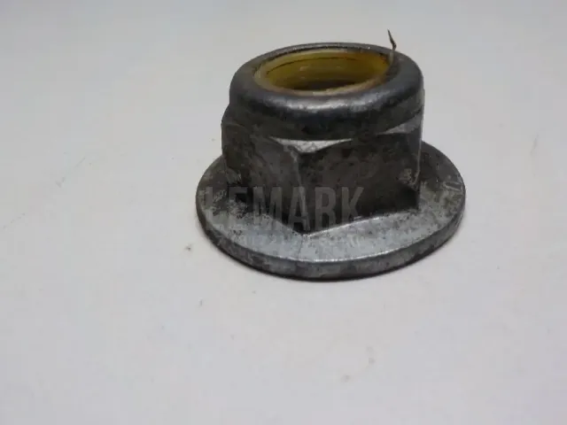 Гайка