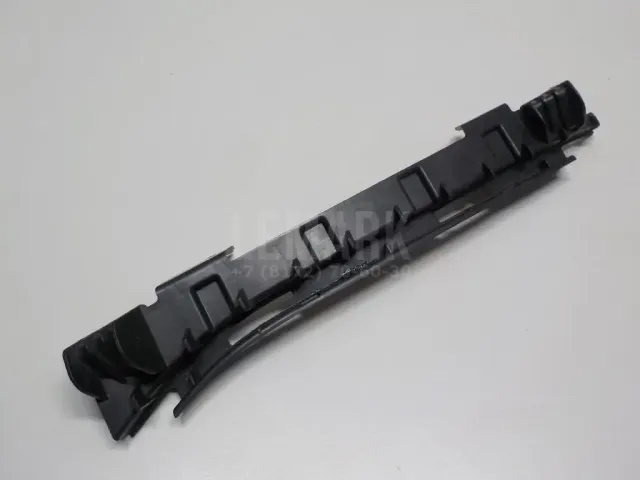 Кронштейн фар правый для  Ford Focus II 2008-2011