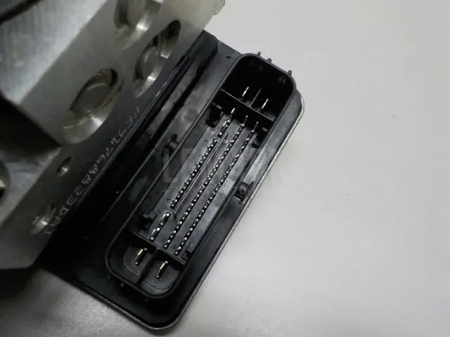 Блок ABS (насос) для  BMW 6-serie E63 2004-2009