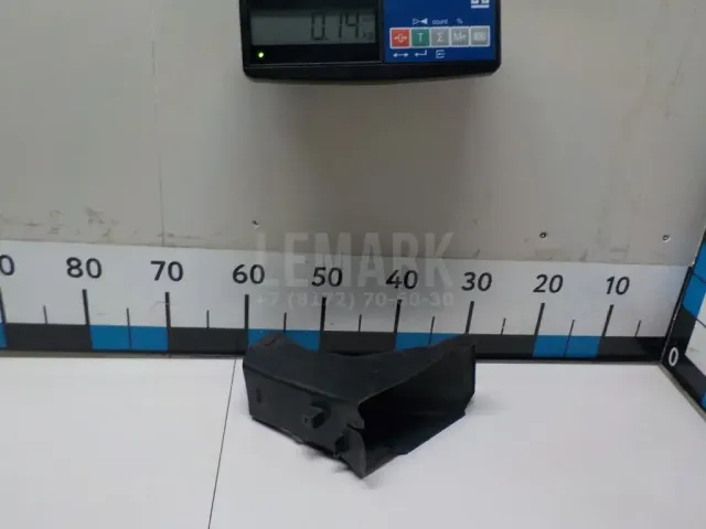 Воздуховод бампера правый