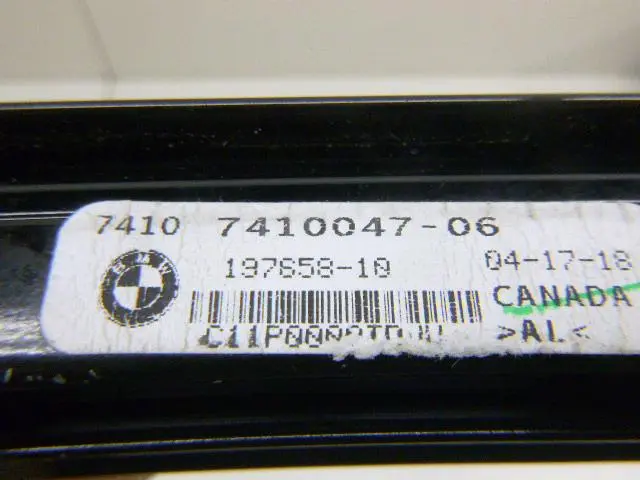 Направляющая стекла двери для  BMW 3-serie F30/F31/F80 2011-2020