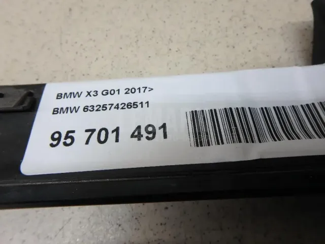 Фонарь задний (стоп сигнал) для  Ford C-MAX 2003-2010