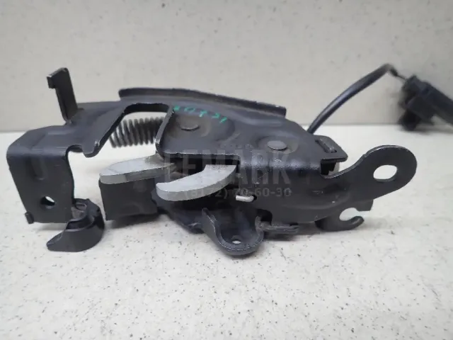 Замок капота для  BMW X5 E53 2000-2007