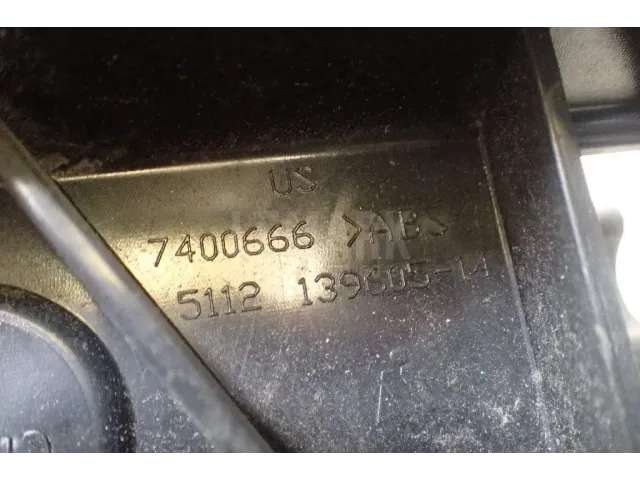 Направляющая заднего бампера правая для  Ford Fusion 2002-2012