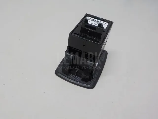 Кнопка стеклоподъемника для  Ford Focus II 2008-2011